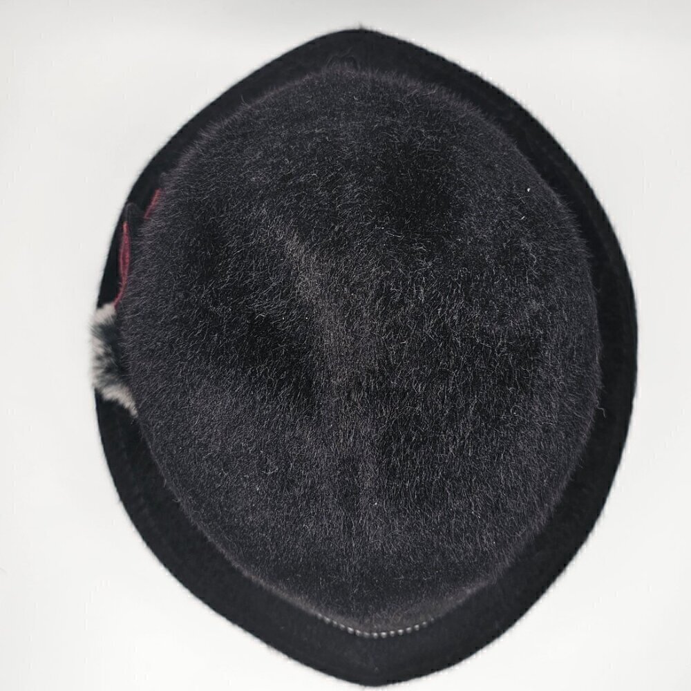 Elegant Black Hat with Burgundy Accents - Picture 3 of 3